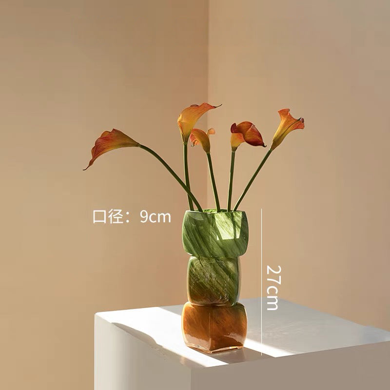 -漸變幾何方塊花瓶